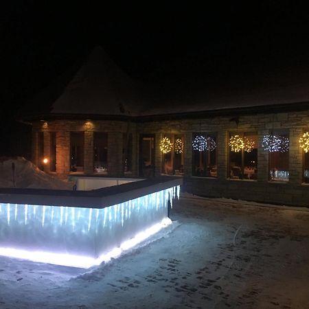 Hotel Et Centre De Villegiature Lac Carling Grenville-Sur-La-Rouge Экстерьер фото