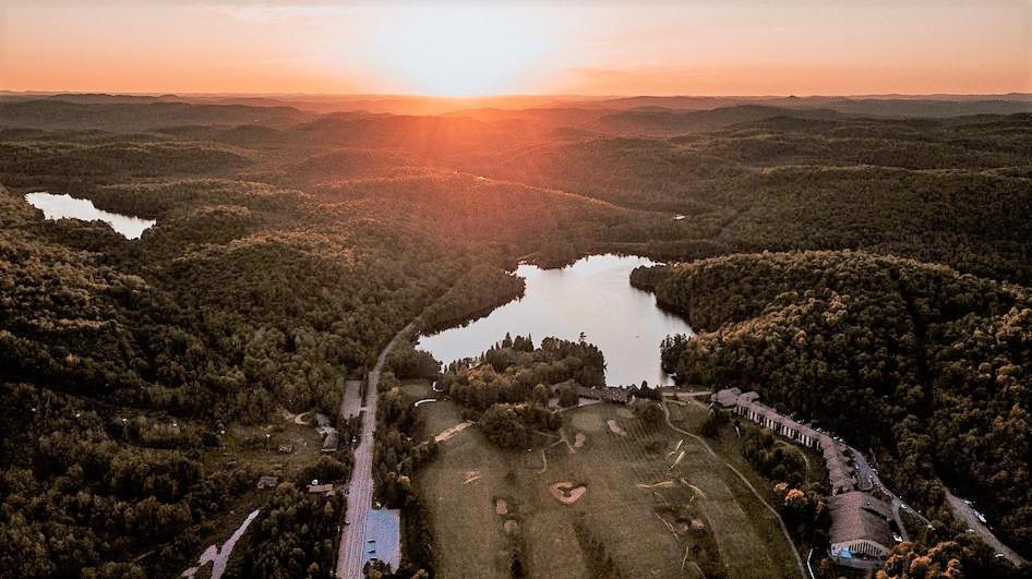 Hotel Et Centre De Villegiature Lac Carling Grenville-Sur-La-Rouge Экстерьер фото