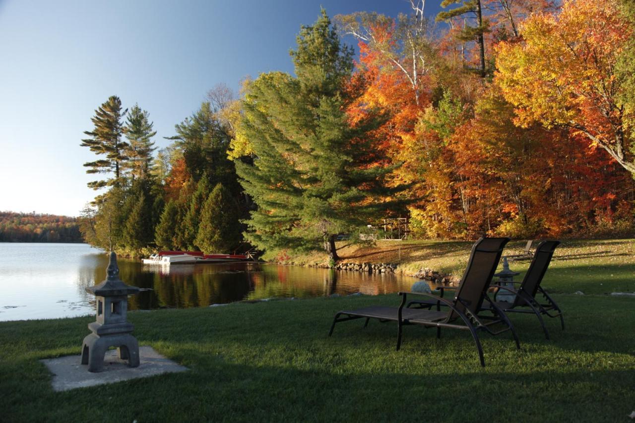Hotel Et Centre De Villegiature Lac Carling Grenville-Sur-La-Rouge Экстерьер фото